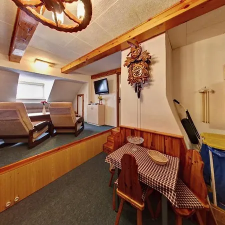 Nemilkov * Velhartice